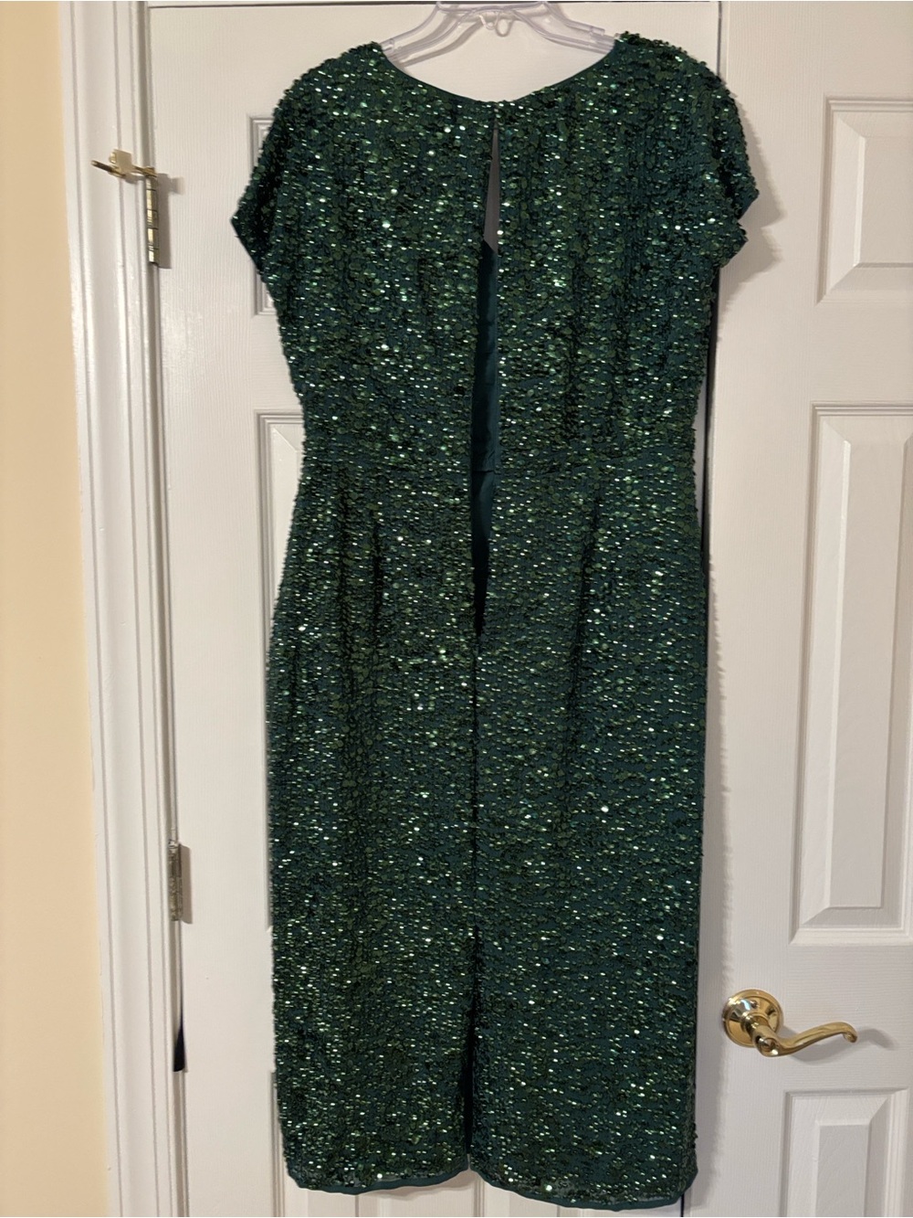 Mac Duggal Sequined Emerald Green V-Neck Midi Dress - Picture 6 of 6
